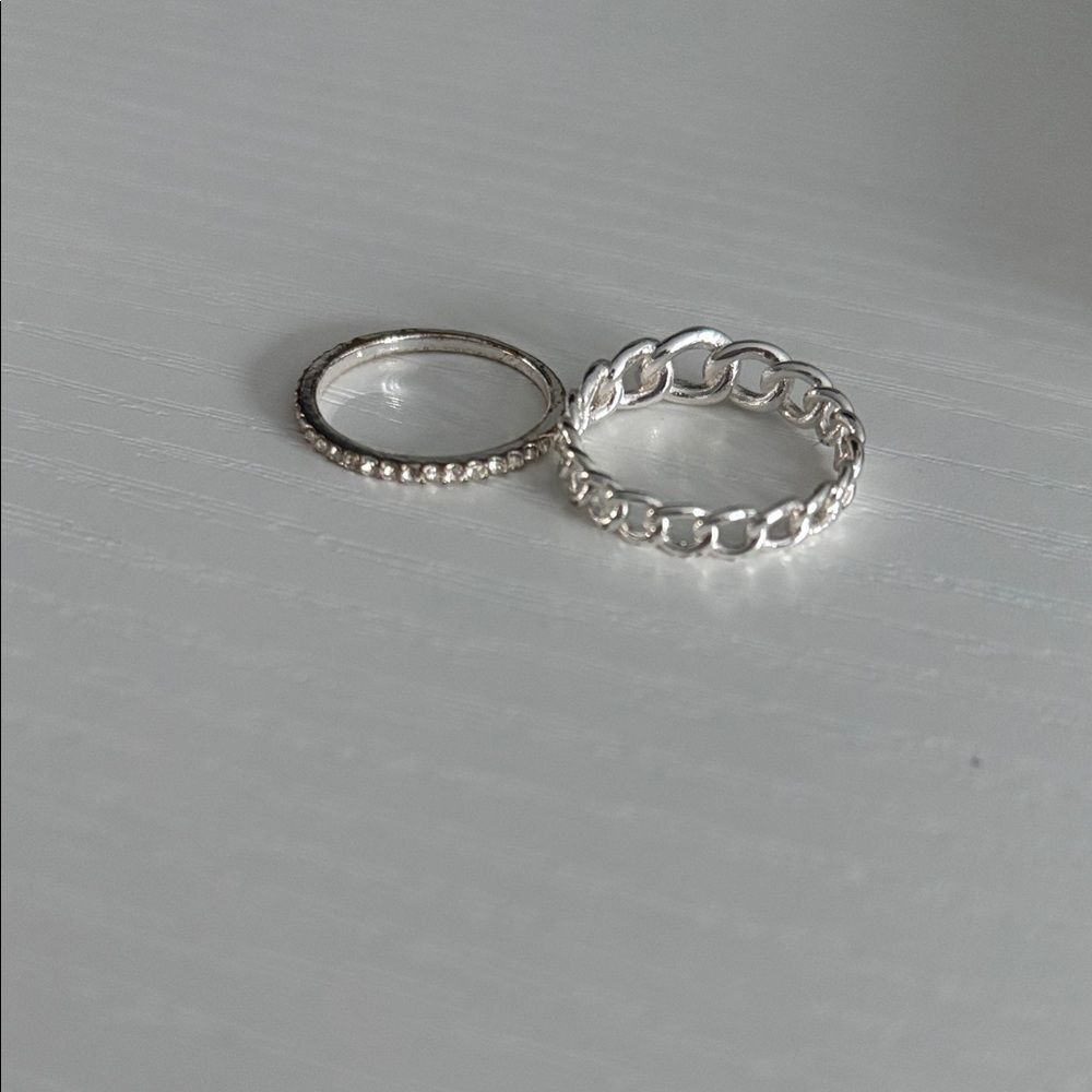Elegant Silver Chain and Band Ring Set